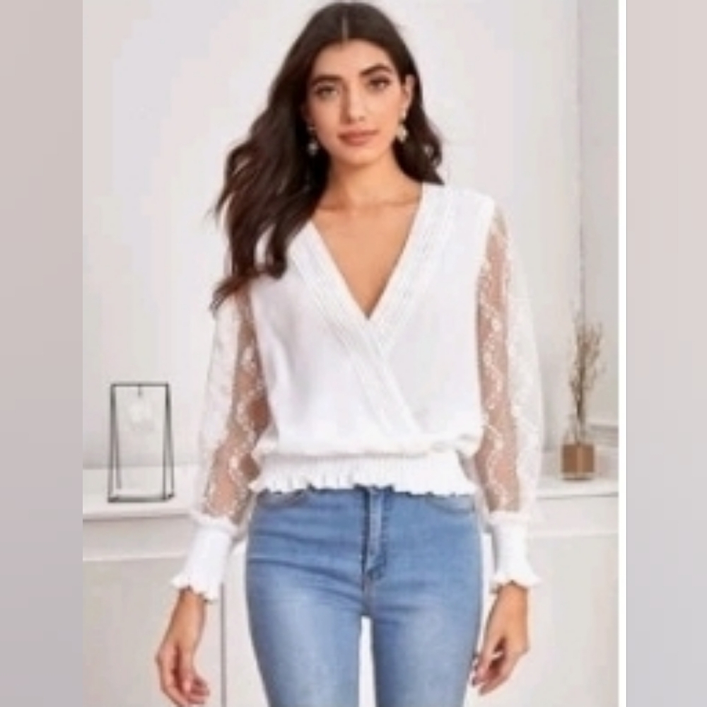 3/20$ - Elegant Surplice Neck White Lace Sleeve Women's Top